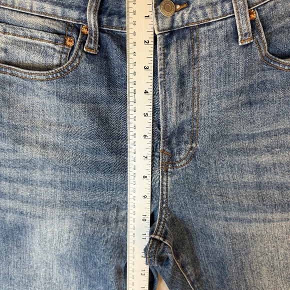 Abbreviated Medium Light Denim Blue Jeans Men's Size 32x28 - Picture 5 of 6